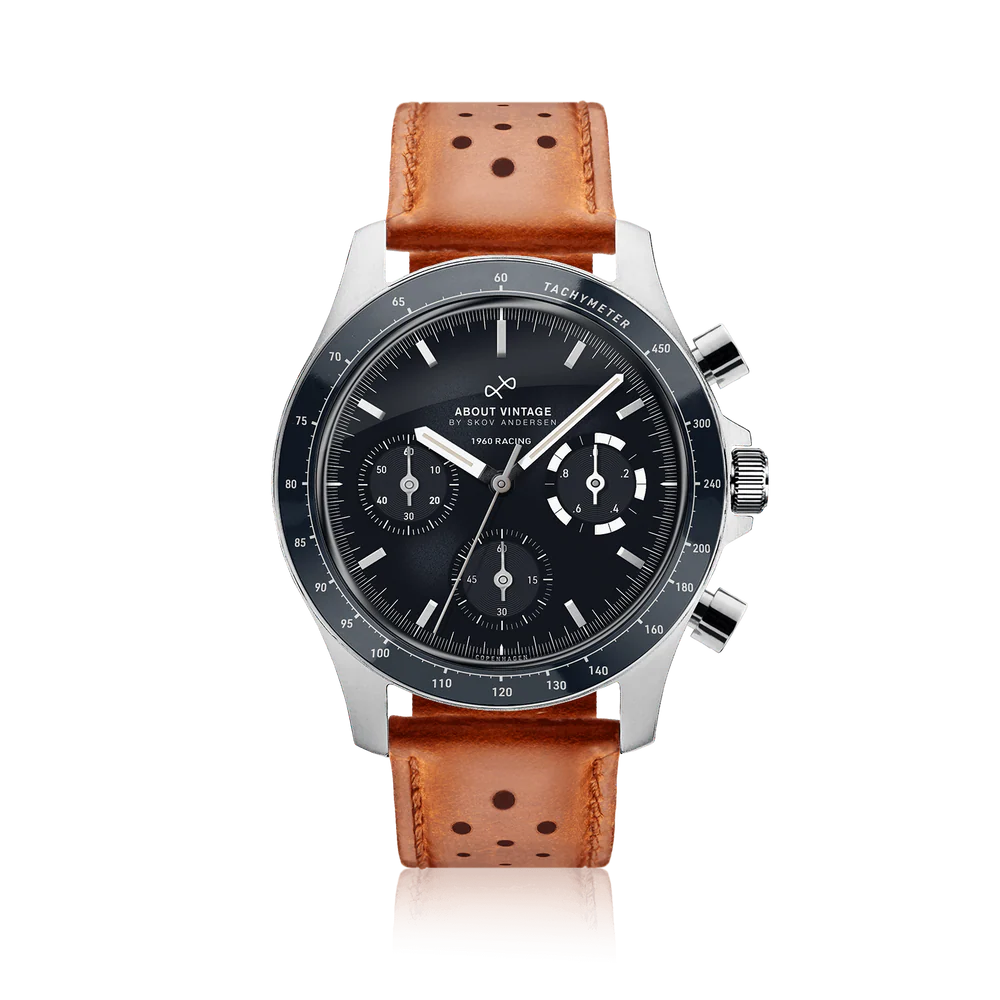 ドラマ「御社の乱れ直します」で飯島寛騎さん腕時計はAV86(About Vintageアバウト・ヴィンテージ)の1960レーシングクロノグラフ(パンダ)